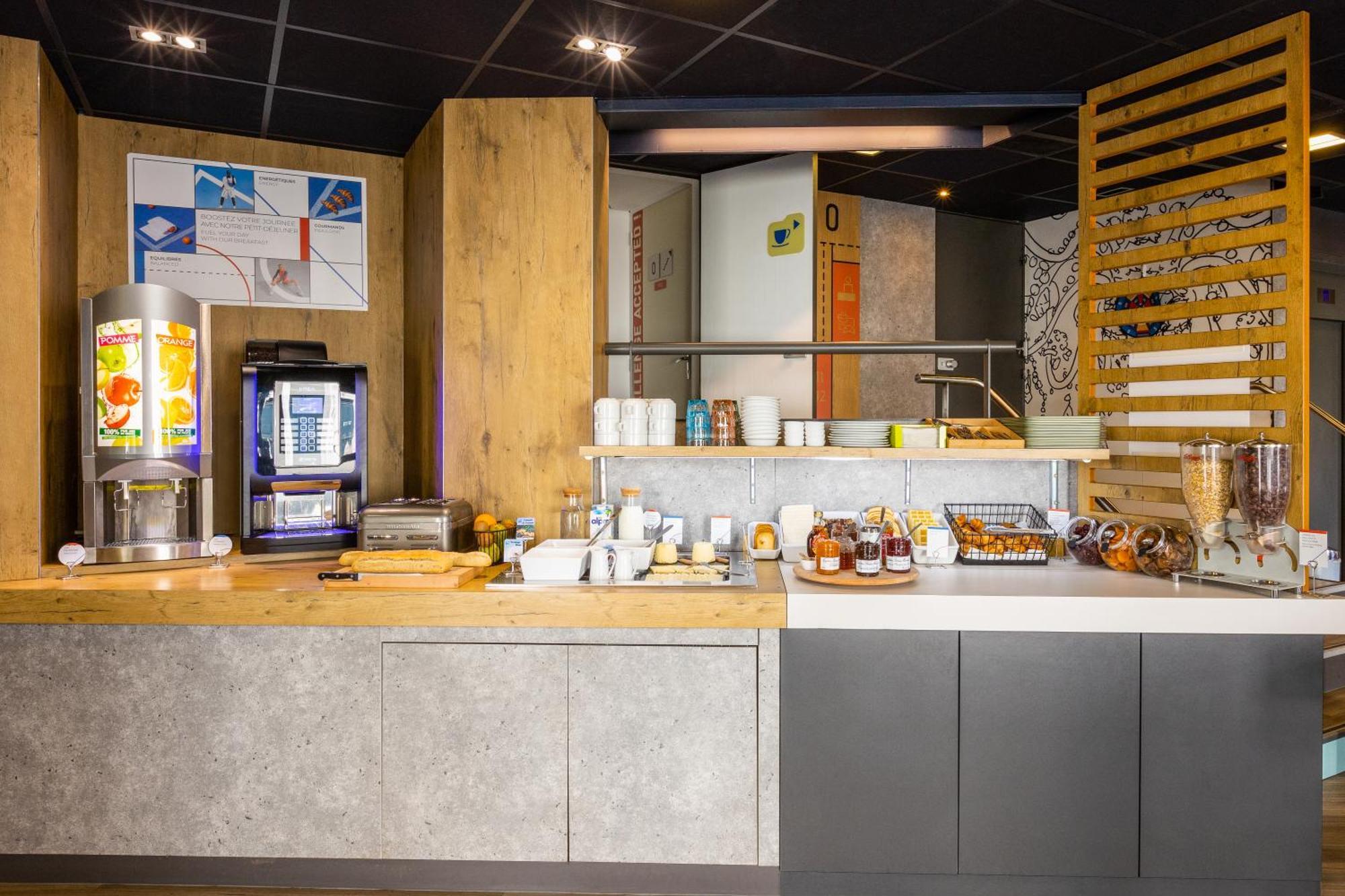 Ibis Budget Angouleme Centre Exterior photo